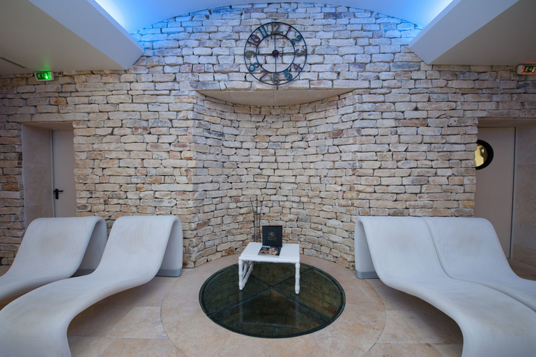 Bedroom 3, Auberge de Cassagne & Spa, Vaucluse