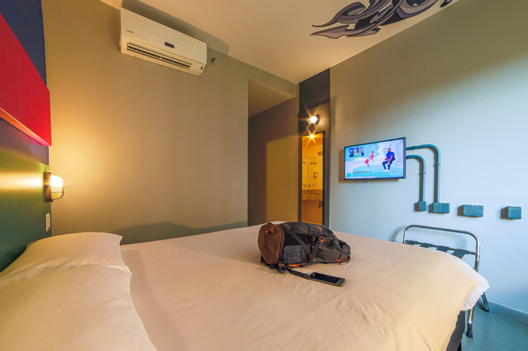 Bedroom 26