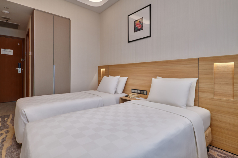 Bedroom 25