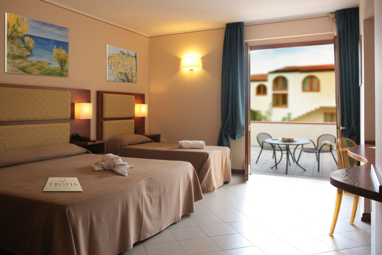 Bedroom 4, Tropis Hotel, Vibo Valentia
