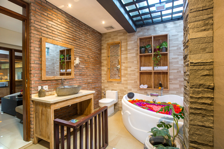 Bathroom 7