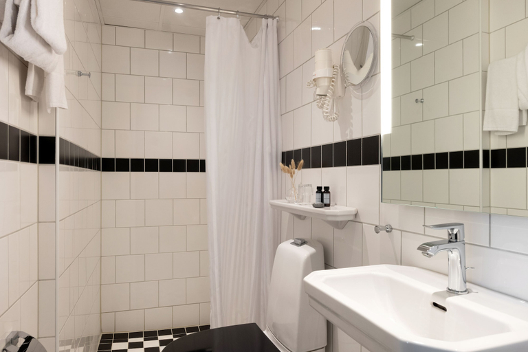 Bathroom 5, Elite Stora Hotellet Örebro, Örebro