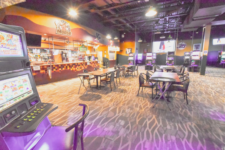 Food & Drinks 4, Canad Inns Destination Centre Polo Park, Division No. 11