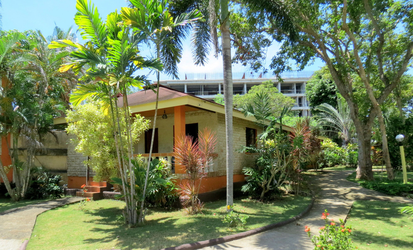 Exterior & Views 2, Alonaland Resort Apartelle, Panglao