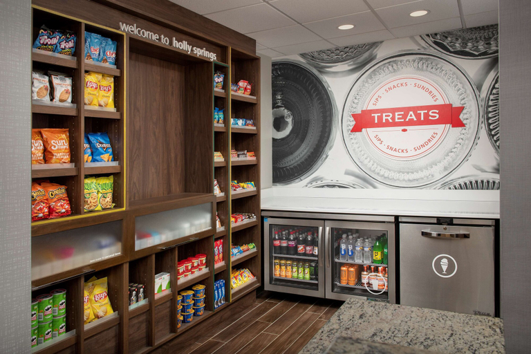 Food & Drinks 5, Hampton Inn & Suites Holly Springs, Wake