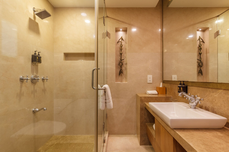 Bathroom 4, Le Sutra Hotel, Mumbai Suburban