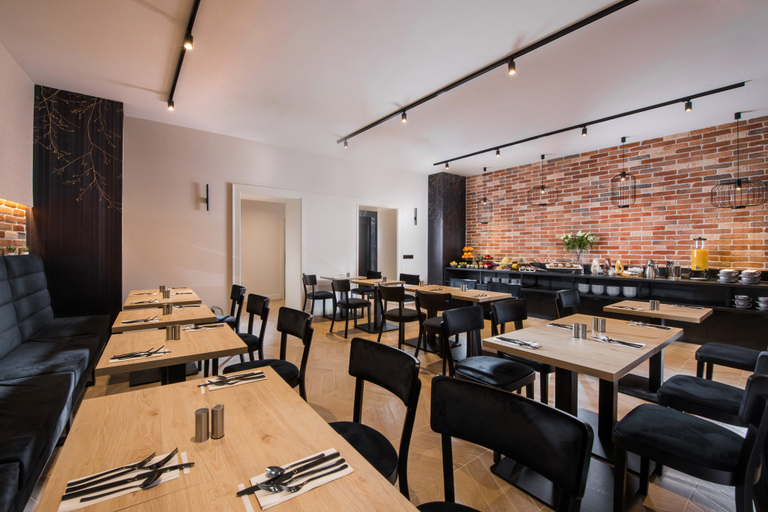 Food & Drinks 5, Hotel Krupnicza 30, Kraków City