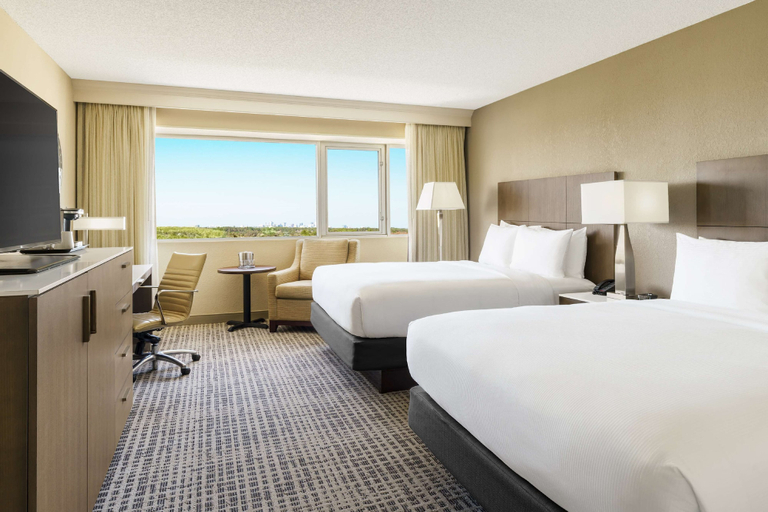 Bedroom 3, DoubleTree by Hilton Orlando Airport, Orange