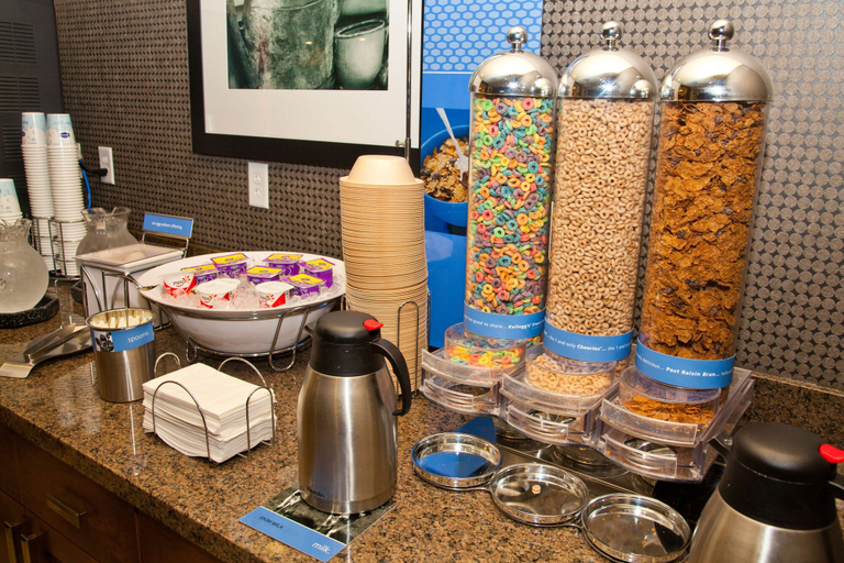 Food & Drinks 5, Hampton Inn & Suites Salinas, Monterey