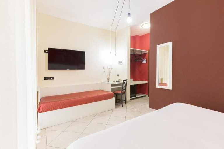 Bedroom 4, Hotel La Baia, Bari