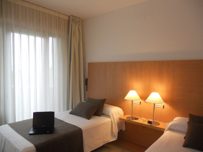 Bedroom 3, Checkin Montserrat, Barcelona