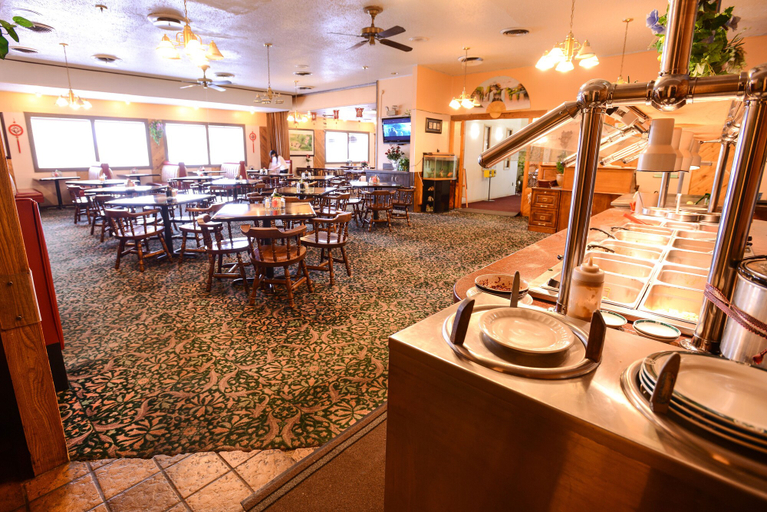 Food & Drinks 5, Burlington Inn, Kit Carson
