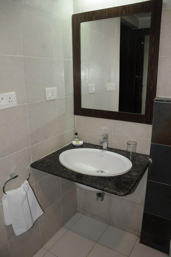 Bathroom 5, Asiatic Lion Lodge, Junagadh