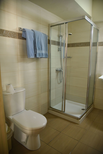 Bathroom 5, Elysso Hotel, Larnaca