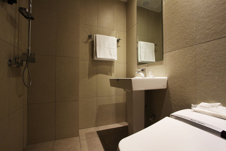 Bathroom 3, Hotel Soopil, Osan