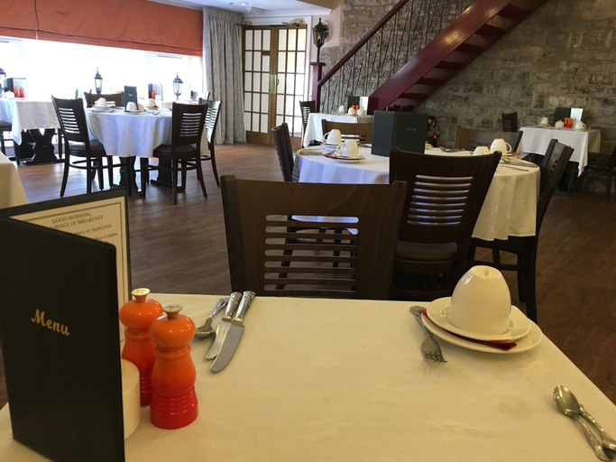 Food & Drinks 5, Queenswood Hotel, North Somerset
