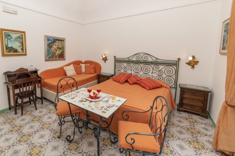 Bedroom 3, Casa Teresa, Salerno