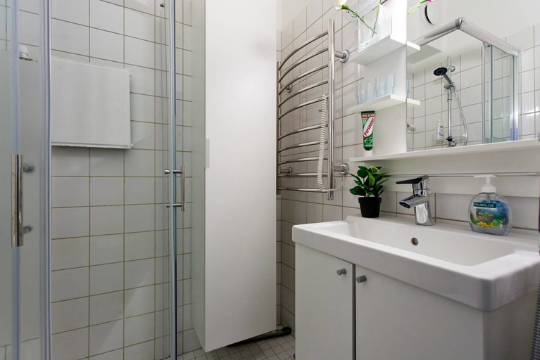 Bathroom 3, Studio Orchidea, Uusimaa