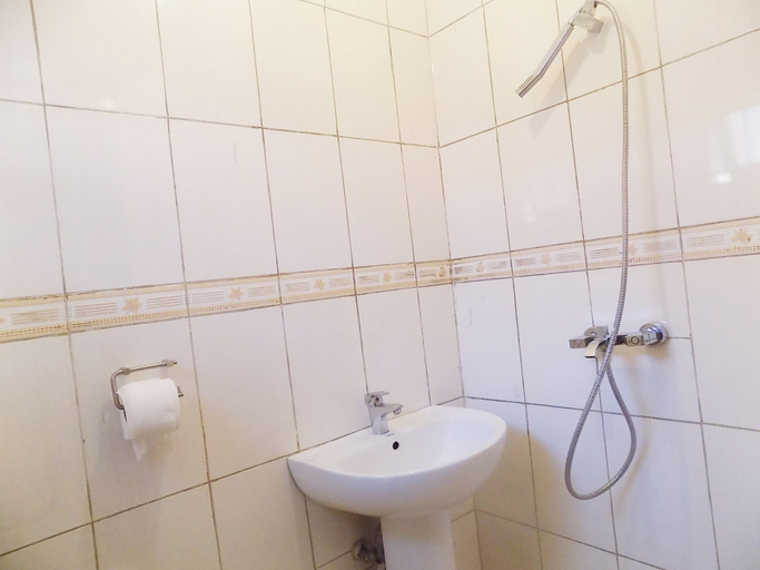 Bathroom 3, Rosama Guest House, Jinja