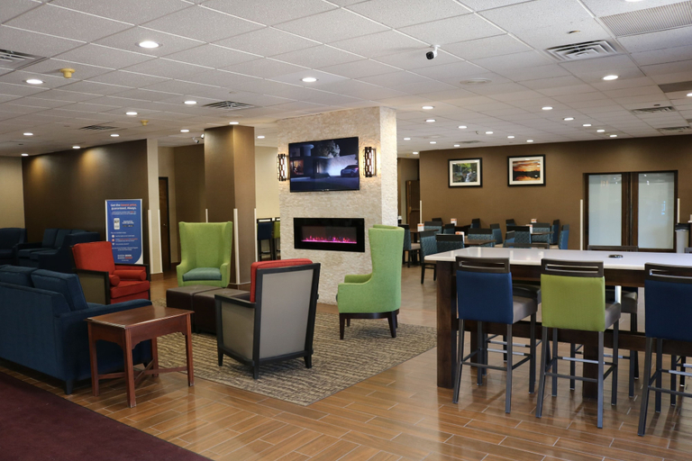 Food & Drinks 5, Comfort Inn Binghamton I-81, Broome