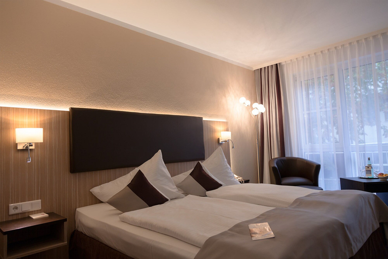 Bedroom 3, Best Western Plus Parkhotel Erding, Erding