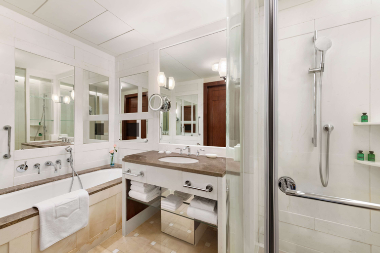 Bathroom 4