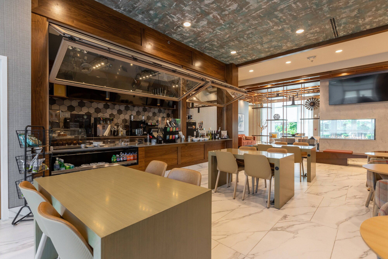 Food & Drinks 5, Delta Hotels by Marriott Raleigh-Durham at Research Triangle Park, Durham