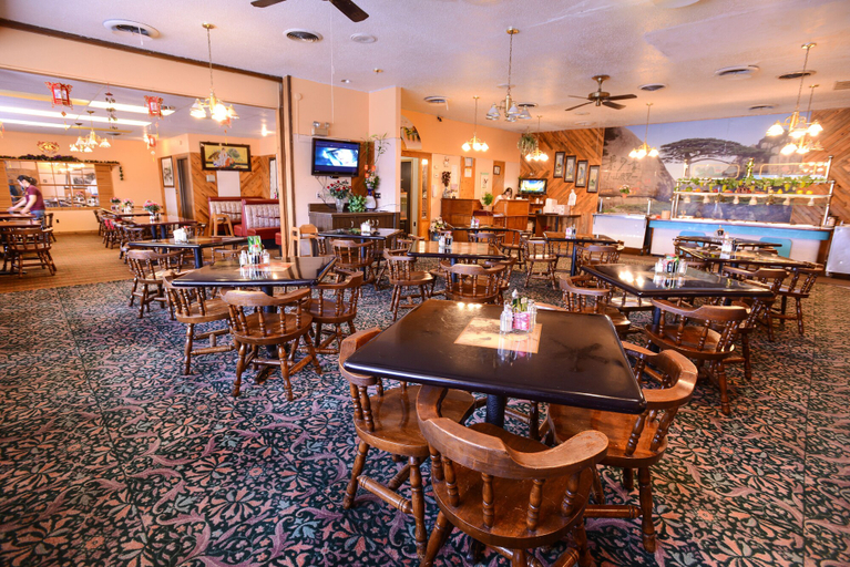 Food & Drinks 4, Burlington Inn, Kit Carson