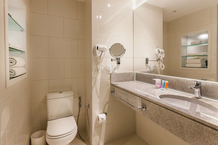 Bathroom 4, Rio Hotel by Bourbon Ciudad del Este, Ciudad del Este