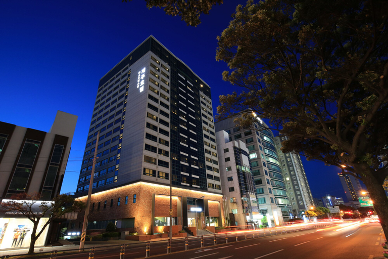 Exterior & Views 2, Best Western Jeju Hotel, Jeju