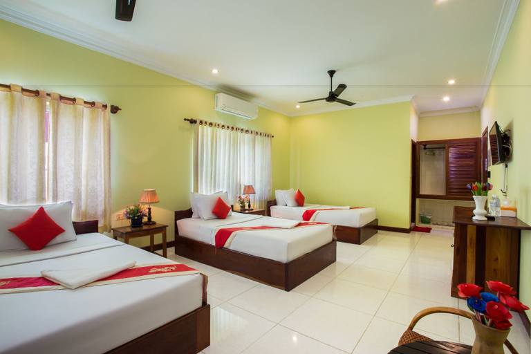 Bedroom 2, Side Walk Never Die, Siem Reap