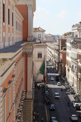 Others 5, Hotel Nardizzi Americana, Roma