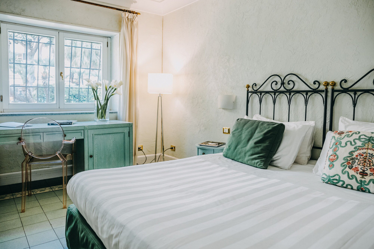 Bedroom 3, Costantinopoli 104, Napoli