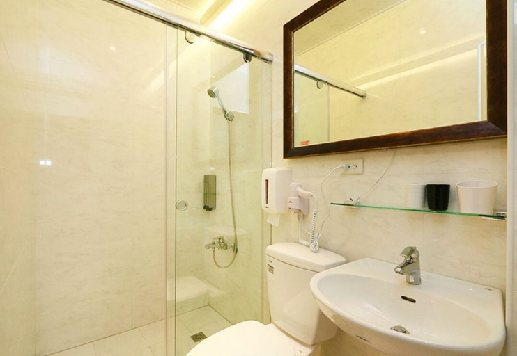 Bathroom 3, SpringTree B&B, Yilan