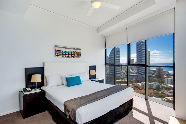 Bedroom 3, Mantra Sierra Grand Broadbeach, Gold Coast