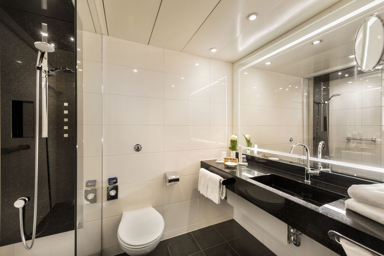 Bathroom 4