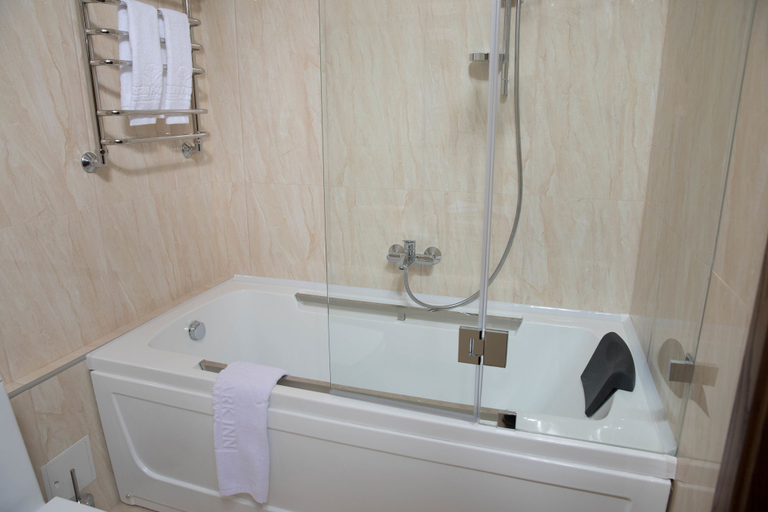 Bathroom 4, Garden Park Inn, Almaty
