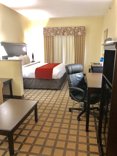 Bedroom 3, Comfort Inn & Suites Montgomery Eastchase, Montgomery