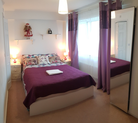 Bedroom 2, TravelStop #London-Ealing, London