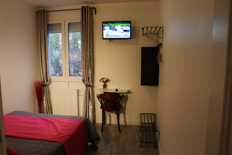 Bedroom 5, Le Kleber, Seine-Saint-Denis