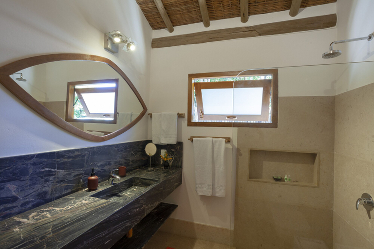 Bathroom 5, Etnia Casa Hotel, Porto Seguro