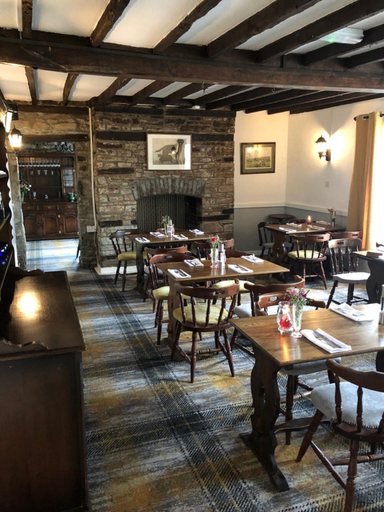 Food & Drinks 5, The Griffin Inn, Powys
