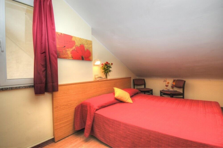 Bedroom 3, Hotel Al Cavallino Bianco, Udine
