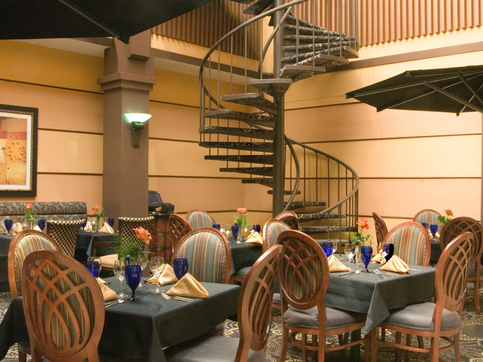 Food & Drinks 5, The Rockville Hotel, a Ramada by Wyndham, Montgomery