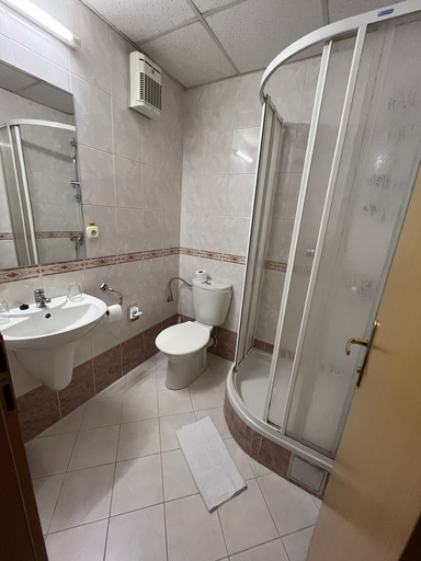 Bathroom 4, G Hotel Žilina, Žilina