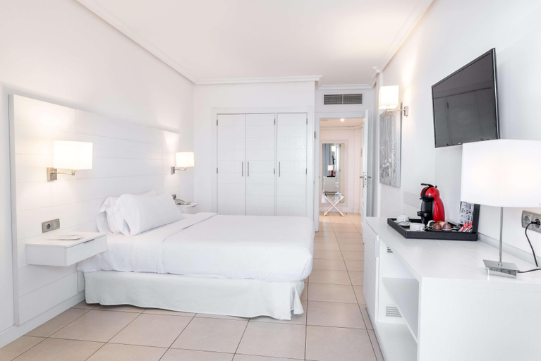 Bedroom 3, Landmar Costa Los Gigantes Family Resort, Santa Cruz de Tenerife