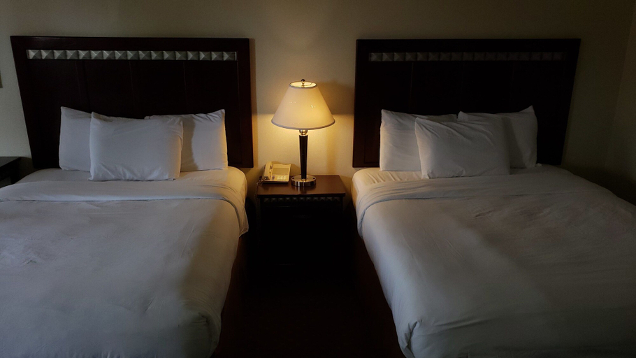 Bedroom 3, Oak Tree Inn, Los Angeles