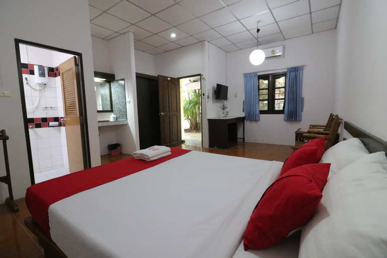Bedroom 24