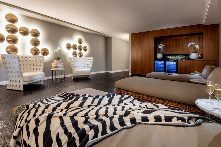 Bedroom 5, NYX Herzliya