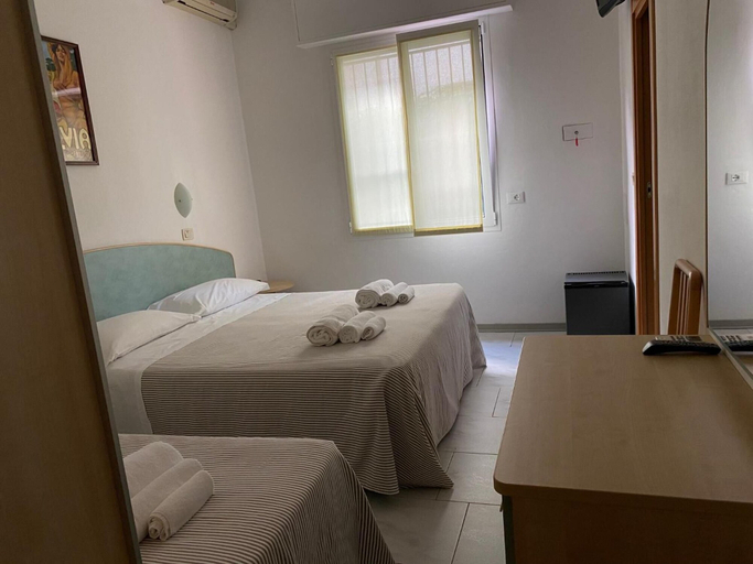 Bedroom 4, Hotel Chery, Ravenna